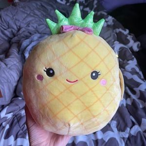 Lulu the Pineapple 8 inch Squishmallow 🍍